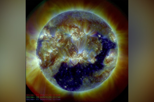 Bão bức xạ Mặt Trời mạnh nhất 20 năm hướng tới Trái Đất