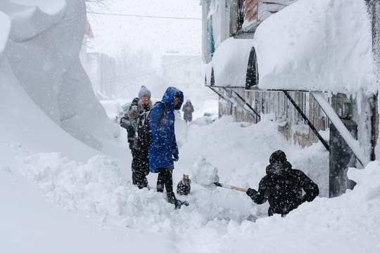 Sinh tồn tại nơi tuyết rơi dày kỷ lục ở Nga