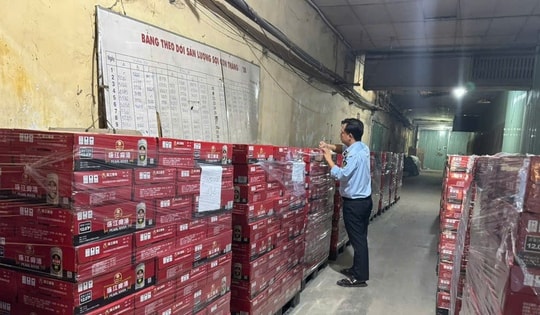 Phát hiện hơn 3.200 thùng bia ngoại không rõ nguồn gốc ở TPHCM