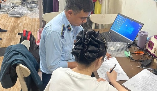 Xử lý loạt cơ sở và trang Facebook bán hàng giả thương hiệu nổi tiếng ở Đà Nẵng