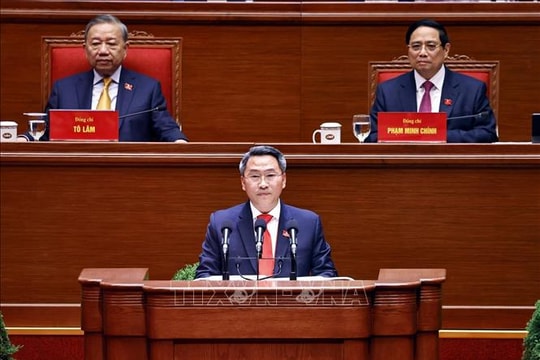 Hoàn thiện lý luận về đường lối đổi mới của Đảng trong kỷ nguyên vươn mình