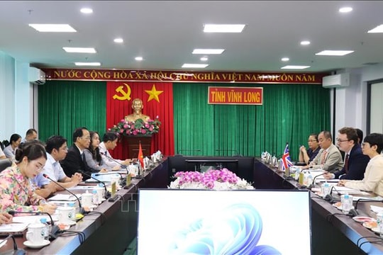 Hợp tác cùng Vương quốc Anh thu hút đầu tư, phát triển năng lượng tái tạo