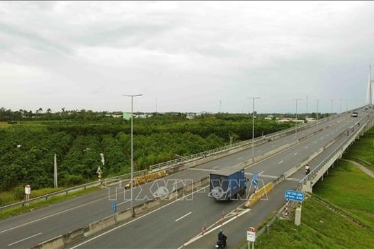 Bộ Tài chính chủ trì rà soát, hoàn thiện hành lang pháp lý về đầu tư công và quản lý nợ công