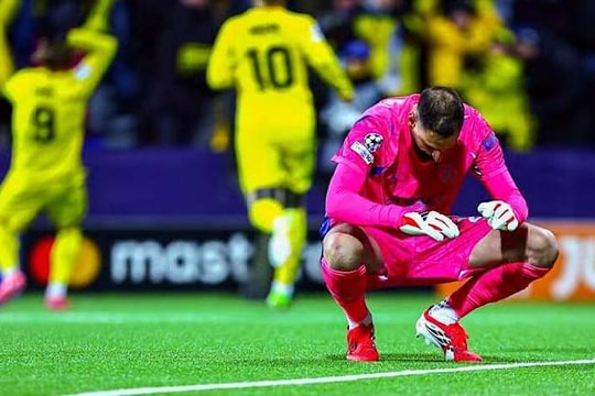 Man City đại bại ở Champions League