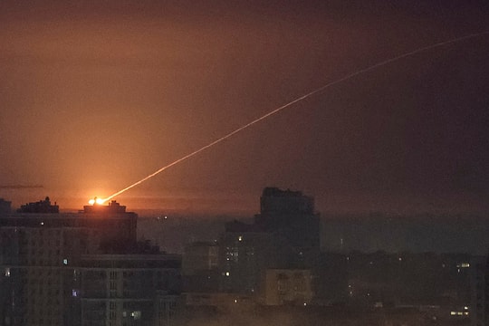 Ukraine tốn gần 94 triệu USD tên lửa để đối phó đòn tập kích của Nga