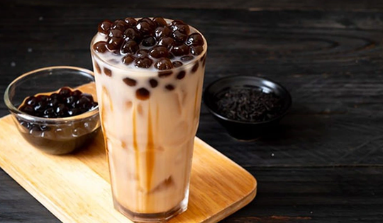 4 mẹ con nhập viện nghi do uống trà sữa pha thứ "cực độc"