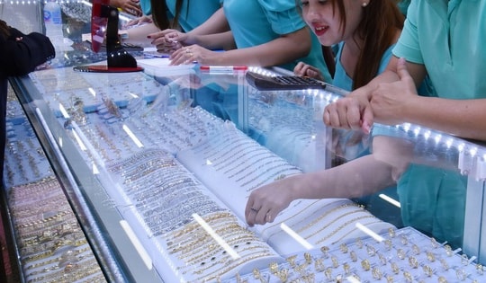 Giá vàng hôm nay 21-1: Giá vàng thế giới tăng 100 USD