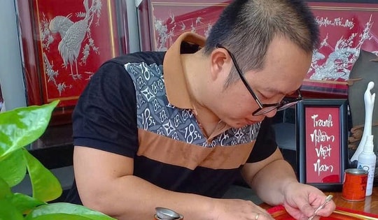 Tùng tranh nhôm và "hành trình khởi nghiệp" không giống ai