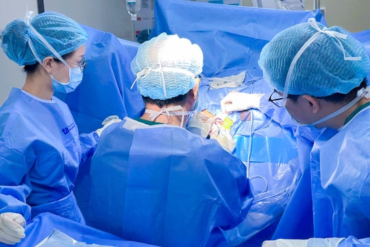 Tắc mạch do biến chứng trĩ hỗn hợp