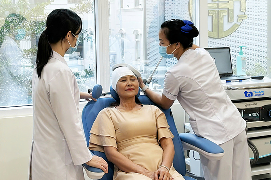 Thức khuya hại mạch máu não thế nào