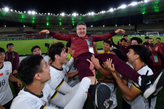 Kỷ luật thép của HLV Puche giúp U23 Trung Quốc thành công