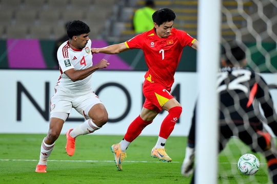 Việt Nam - Hàn Quốc: Đình Bắc đá chính, Trung Kiên dự bị
