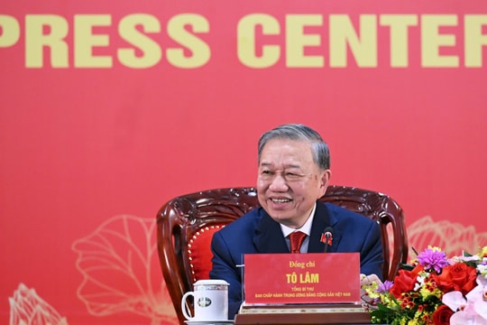 'Việt Nam sẵn sàng làm cầu nối kiến tạo hòa bình'