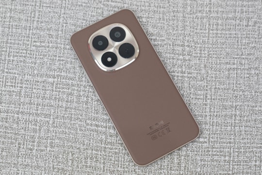 Redmi Note 15 Pro+ 5G - smartphone bền nhất của Xiaomi