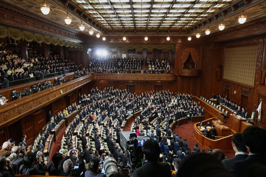 Nhật Bản giải tán Hạ viện