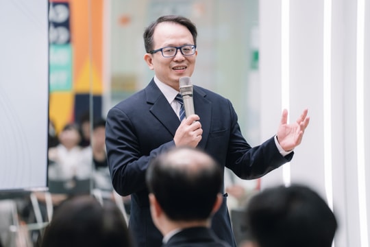 Lý do Asia Vietnam đào tạo nhân lực AI theo hướng ứng dụng liên ngành