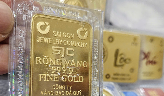 Sáng 23-1, giá vàng vượt 173 triệu đồng/lượng, giá bạc lên hơn 102 triệu đồng/kg