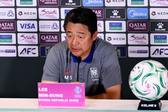 Đá hơn người vẫn thua U23 Việt Nam, HLV Hàn Quốc thất vọng