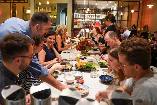 6 nhà hàng Việt nổi tiếng ở nước ngoài đóng cửa gây tiếc nuối