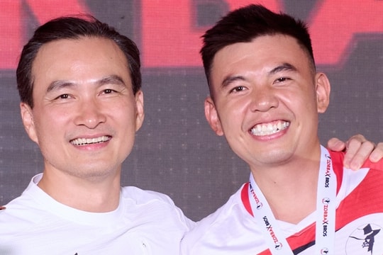 Chi Bảo giao lưu ngôi sao pickleball Lý Hoàng Nam