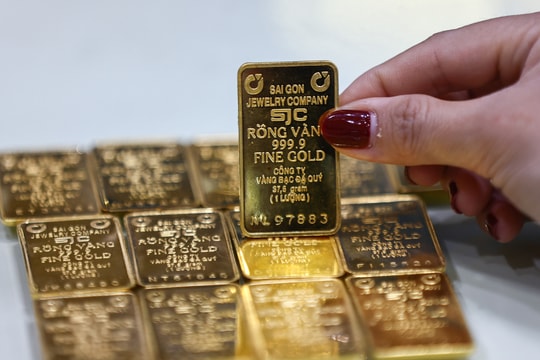 Giá vàng miếng trong nước vượt 174 triệu đồng một lượng