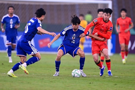 Trung Quốc 0-2 Nhật Bản (H1): Liên tiếp đánh bại Li Hao