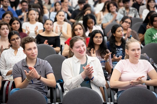 Cơn sốt học bổng chính phủ Hungary