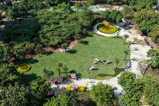 Khu 'đất vàng' bỏ hoang thành công viên ở trung tâm TP HCM