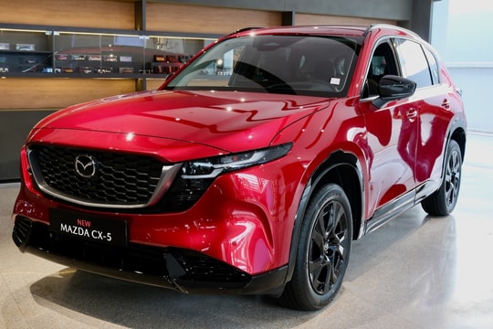 Doanh số Mazda 2025 đi ngang, CX-5 giữ vai trò trụ cột