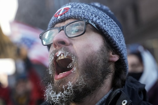 Người Mỹ tuần hành giữa giá rét -29 độ C để phản đối ICE