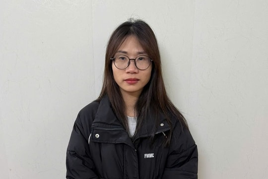 Nhân viên ngân hàng 'rút lõi' thẻ tín dụng của 39 khách