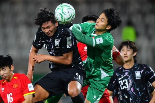 Trấn Thành, Hòa Minzy vỡ òa sung sướng vì U23 Việt Nam