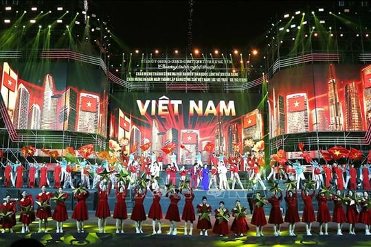 Hưng Yên tổ chức chương trình nghệ thuật chào mừng thành công Đại hội XIV của Đảng