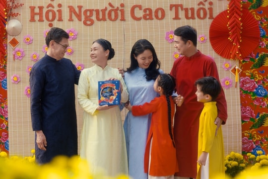 Ngày Tết nhắc nhở những người con về sức khỏe cha mẹ