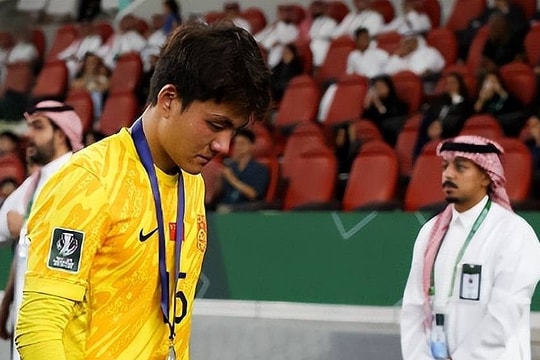 HLV Trung Quốc: 'Li Hao hụt giải thủ môn xuất sắc là bất công'