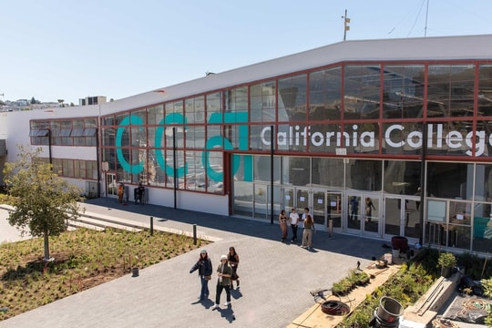 Đại học hơn 100 tuổi ở California giải thể vì thiếu sinh viên