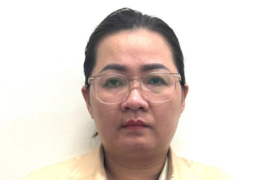 Thủ đoạn 'thổi phồng quyền lực' bằng dùng AI ghép ảnh lãnh đạo