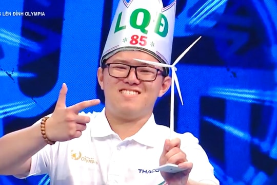 Nam sinh Khánh Hòa giành vé đầu tiên vào chung kết Olympia