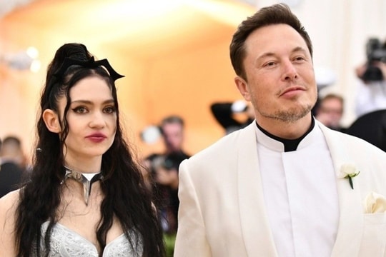Nữ ca sĩ nói về 3 con với Elon Musk