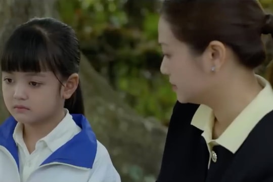 Gia đình trái dấu tập 25: Nhi bỏ nhà đi khi biết mình là 'con rơi' của ông Phi