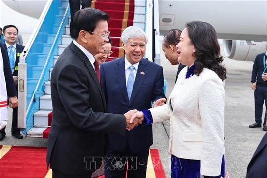 Tổng Bí thư, Chủ tịch nước Lào bắt đầu thăm cấp Nhà nước tới Việt Nam