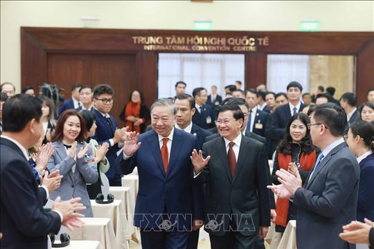 Tổng Bí thư Tô Lâm và Tổng Bí thư, Chủ tịch nước Lào dự thông báo kết quả Đại hội Đảng NDCM Lào lần thứ XII