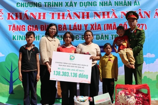 Khánh thành nhà Nhân ái tặng gia đình bà Lầu Y Xìa ở Nghệ An