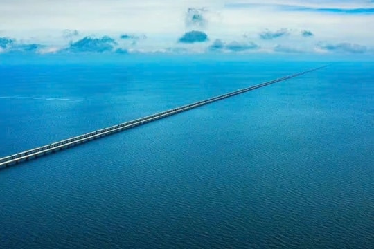 Cây cầu “đáng sợ nhất thế giới”, nhiều tài xế hoảng loạn khi lái xe qua