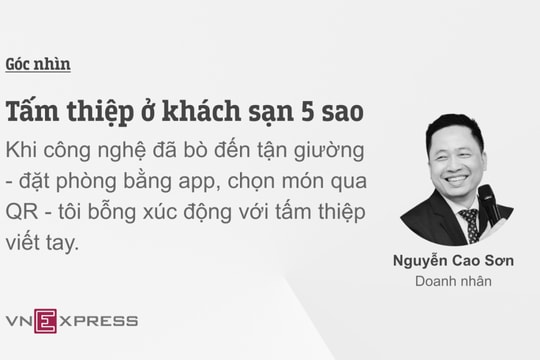 Tấm thiệp ở khách sạn 5 sao