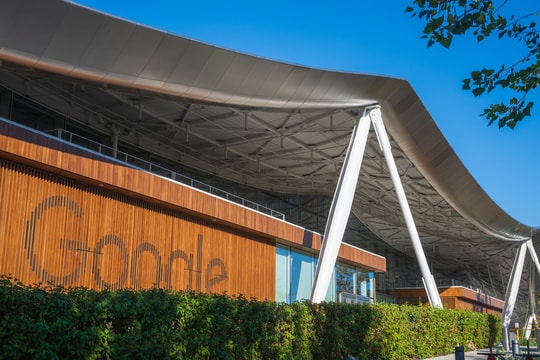 Các tập đoàn Mỹ 'nới lỏng' yêu cầu bằng cấp với Gen Z