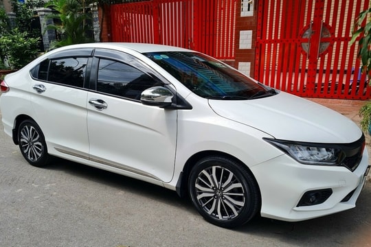 Honda City 2018 giá 320 triệu nên mua?