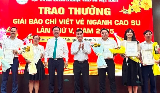 Báo Người Lao Động đoạt giải A viết về ngành cao su năm 2025