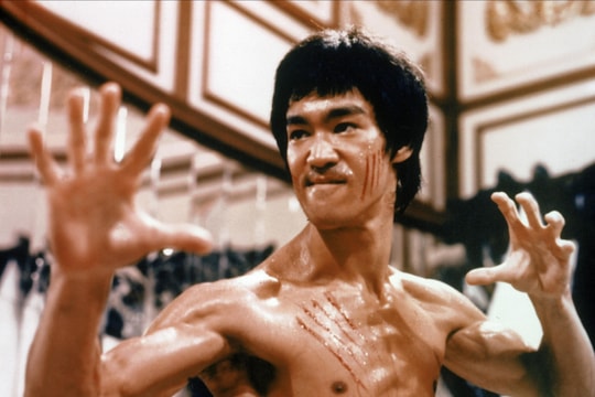 Bị khiêu khích nhiều ngày, Lý Tiểu Long hạ cao thủ karate Nhật Bản chỉ trong 11 giây