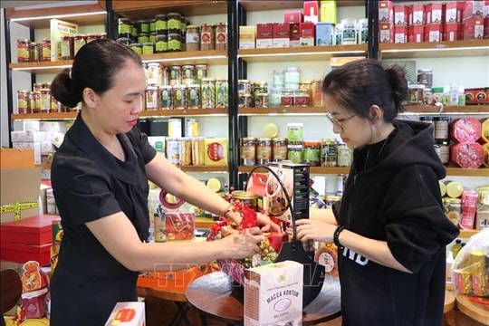 Sản phẩm OCOP chiếm ưu thế trên thị trường quà Tết